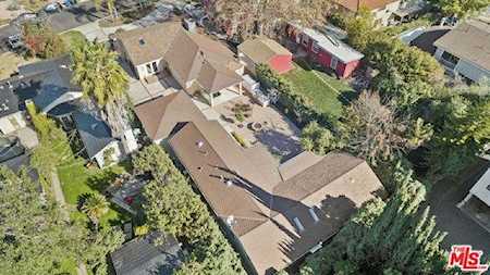 15424 Camarillo Street Sherman Oaks, CA 91403