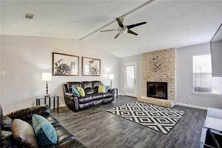 7500 Islander Dr Austin, TX 78749