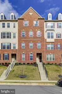 42114 Winning Glory Dr Aldie, VA 20105
