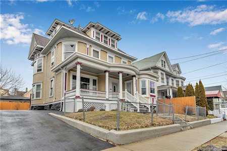 1035 Noble Avenue Bridgeport, CT 06608