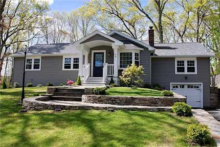 88 Grand View DR East Greenwich, RI 02818