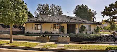 350 W Country Hills Drive La Habra, CA 90631