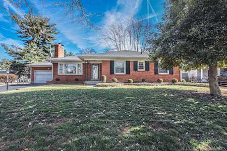3307 Terrier Ln Louisville, KY 40218