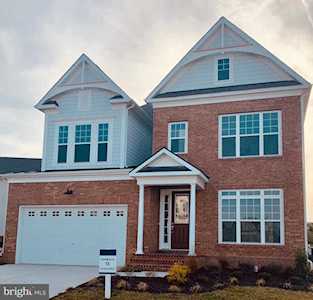 19273 Broken Rock St Leesburg, VA 20175
