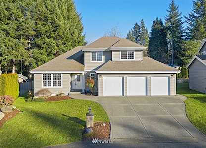 3584 E Calistoga Ct Port Orchard, WA 98366