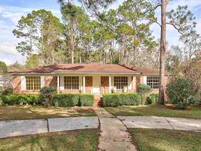 2802 Tipperary Drive Tallahassee, FL 32308
