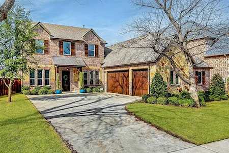 2823 Spring Hollow Court Highland Village, TX 75077