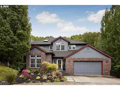 1915 NW Norfolk Ct Portland, OR 97229