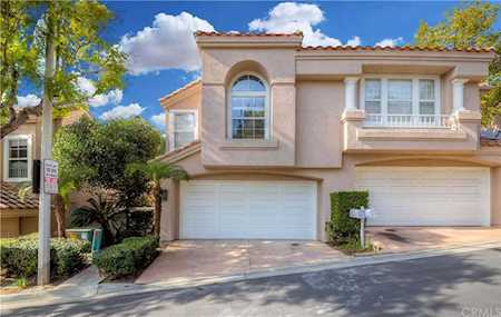 2853 Wisteria Lane Fullerton, CA 92833