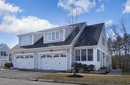 6 Lakepoint Way #6 Hopkinton, MA 01748