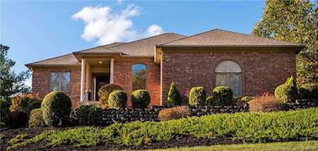 5011 Bent Creek Dr Floyds Knobs, IN 47119