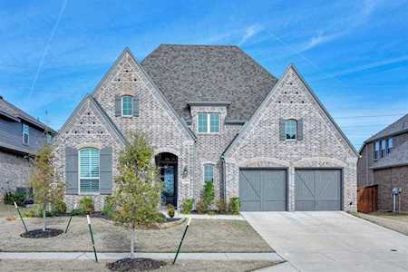 1105 Highpoint Way Roanoke, TX 76262