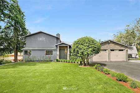 1631 S Lake Stickney Dr Lynnwood, WA 98087