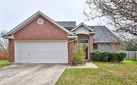 190 Riley Cv Kyle, TX 78640
