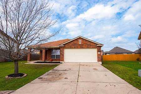 13624 John F Kennedy St Manor, TX 78653