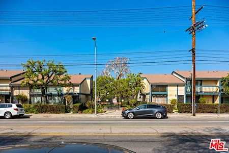 16741 Vanowen Street #I Los Angeles, CA 91406