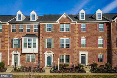 25854 Sycamore Grove Place Aldie, VA 20105