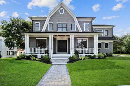 22 Stein Circle Newton, MA 02459