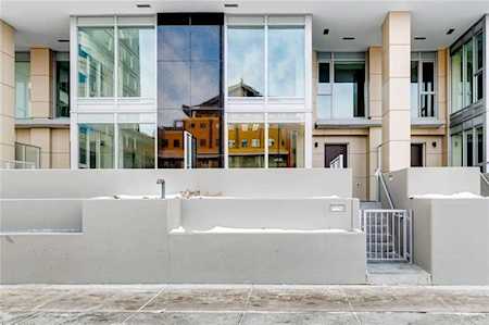 1025 5 Avenue SW #107 Calgary, AB T2P 1N4