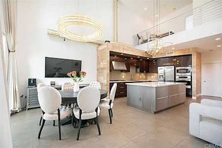 56 Soho Irvine, CA 92612