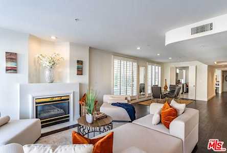 1819 Holmby Avenue #204 Los Angeles, CA 90025
