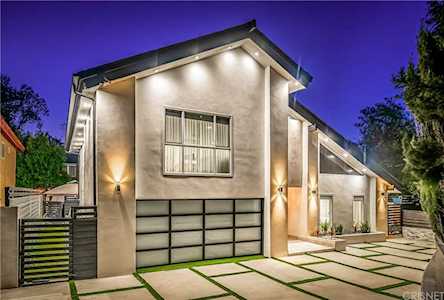 21139 Lopez Street Woodland Hills, CA 91364
