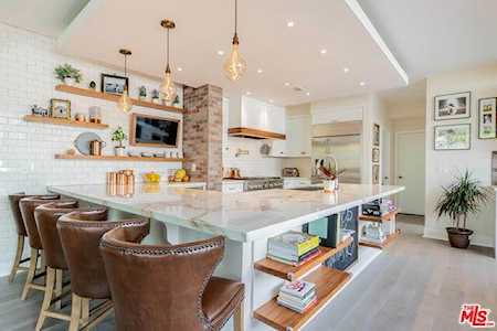 17366 W Sunset Boulevard #202 Pacific Palisades, CA 90272
