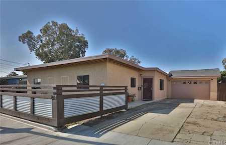 5105 N Veranada Long Beach, CA 90805
