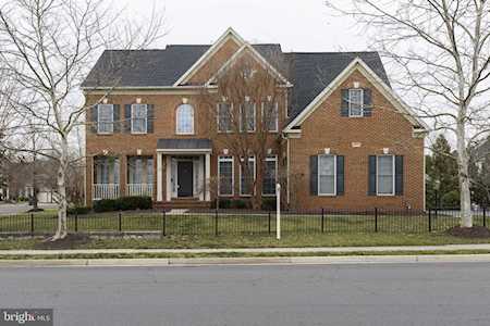 25670 Elk Lick Rd Chantilly, VA 20152