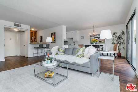 121 N Croft Avenue #101 Los Angeles, CA 90048