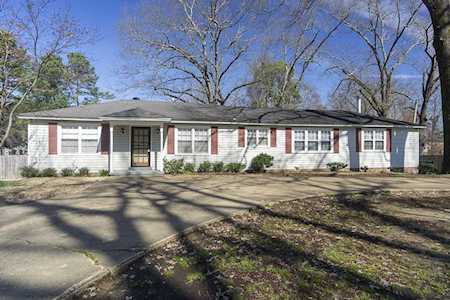 6320 Elmore Rd Bartlett, TN 38134