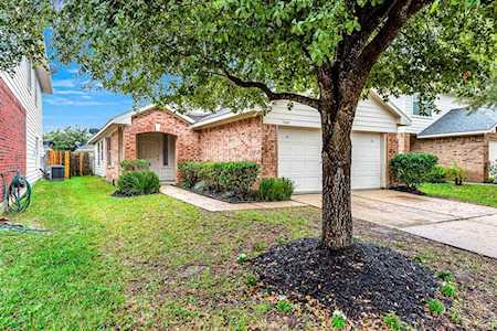 7607 Legacy Pines Dr Cypress, TX 77433