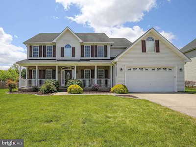112 Julasar Dr Winchester, VA 22602