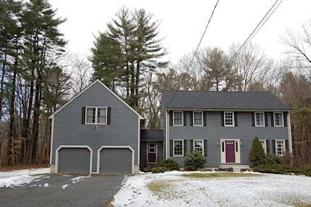 44 Nutter Road North Reading, MA 01864