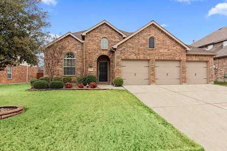 2621 Tradewinds Drive Little Elm, TX 75068