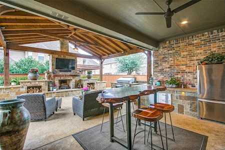 2210 Stirling Avenue Trophy Club, TX 76262