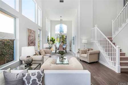 8714 E Garden View Drive Anaheim Hills, CA 92808