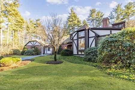 5 Quail Run Road Norfolk, MA 02056