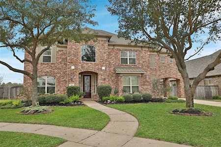 104 Windcrest Ct Jersey Village, TX 77064