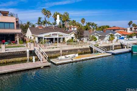 3392 Gilbert Drive Huntington Beach, CA 92649