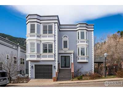 1989 Beacon Ct Boulder, CO 80302
