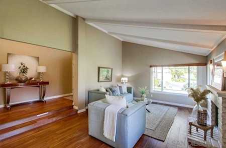 3308 Avenida Sierra Escondido, CA 92029