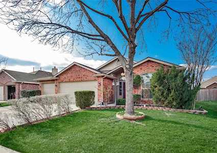 337 Tanglewood Place Little Elm, TX 75068
