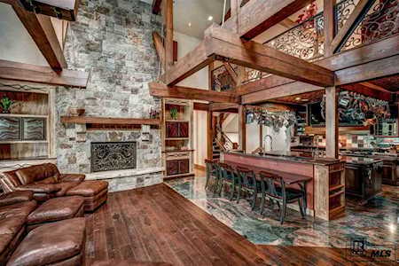 2069 Indian Summer Dr Steamboat Springs, CO 80487