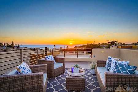 90 N Coast Highway 101 #309 Encinitas, CA 92024