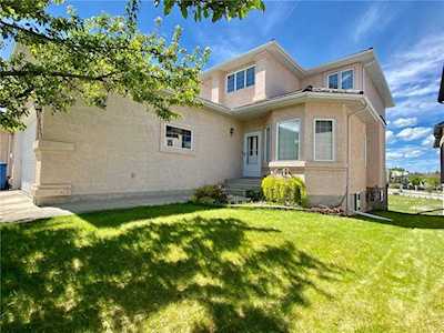 9207 Edgebrook Drive NW Calgary, AB T3A 5T5