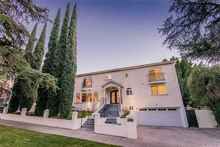4920 Los Feliz Boulevard Los Feliz, CA 90027