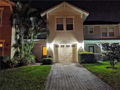 9815 Tivoli Villa Drive Orlando, FL 32829
