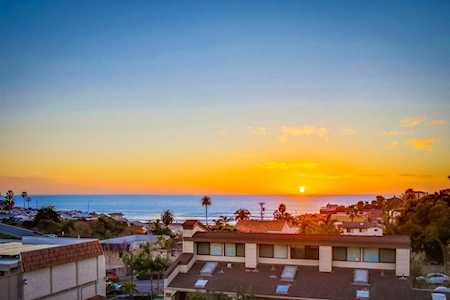 90 N Coast Highway 101 #204 Encinitas, CA 92024