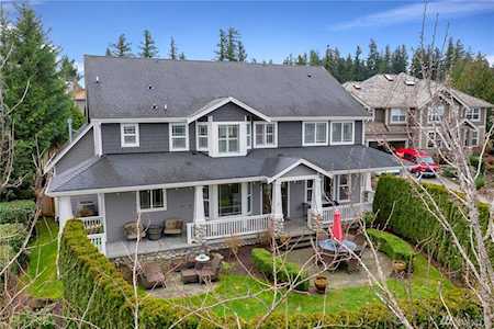 6223 Fairway Place SE Snoqualmie, WA 98065